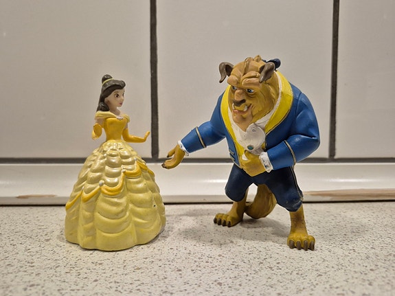 Product image 1 of 3