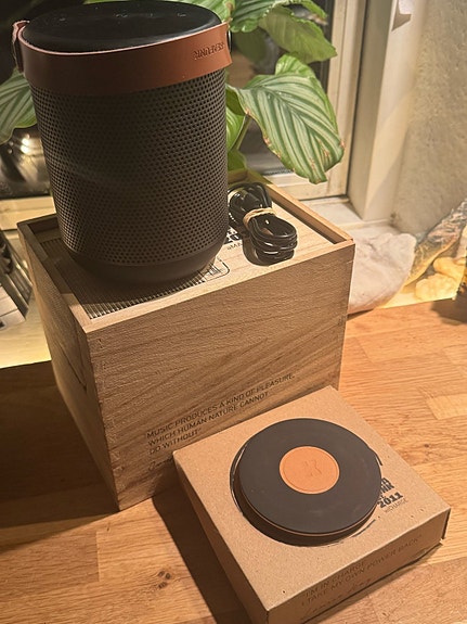 Product image 1 of 3