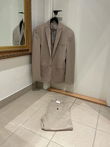 Product image 1 of 8