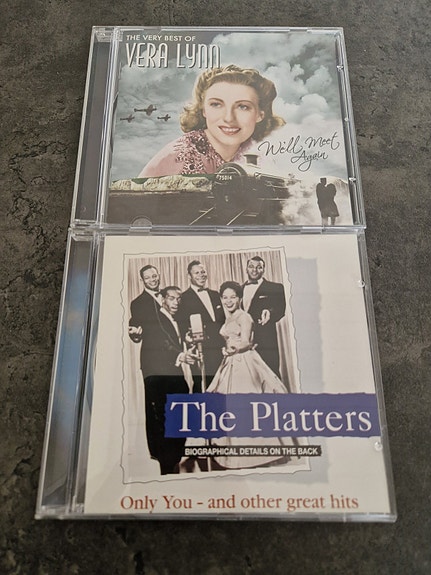 Product image 1 of 2