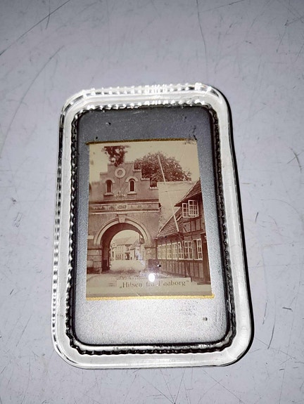 Product image 1 of 6