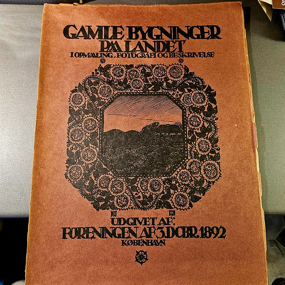 Product image 1 of 7