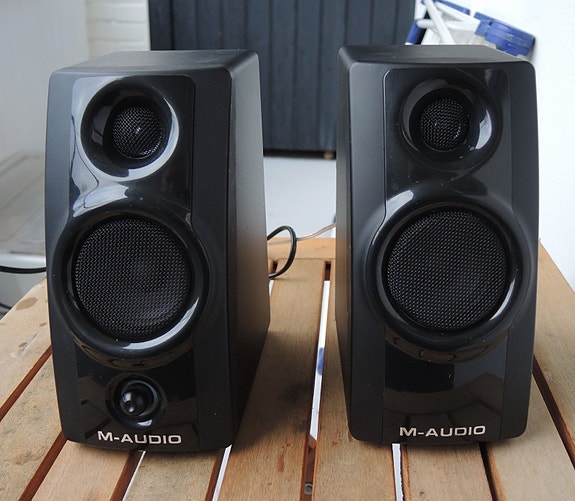 Product image 1 of 2