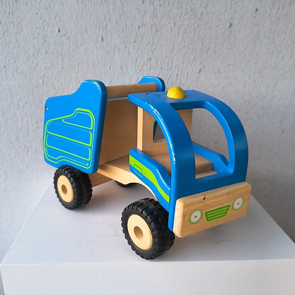 Product image 1 of 7