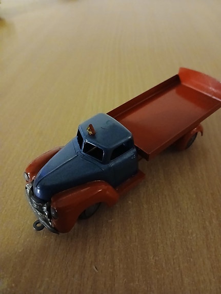 Product image 1 of 3