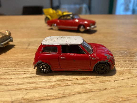 Product image 2 of 6