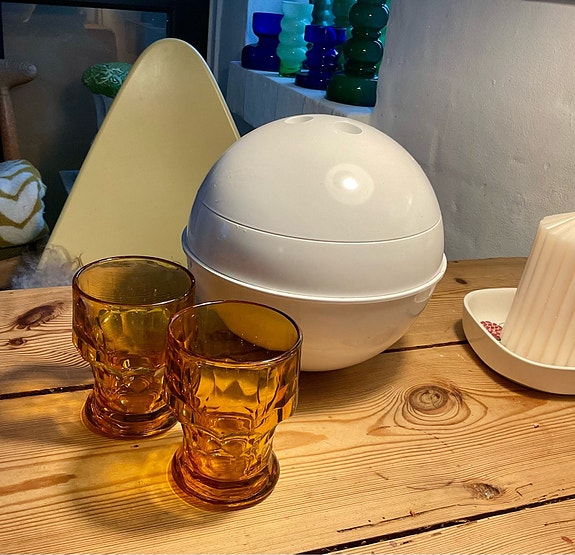 Product image 1 of 3