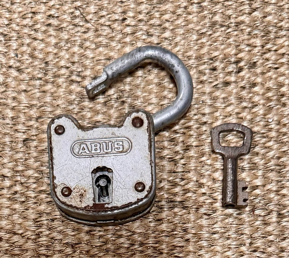 Product image 1 of 3