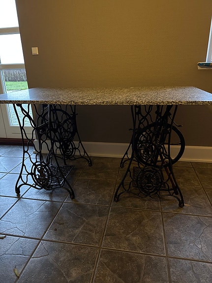 Product image 1 of 6