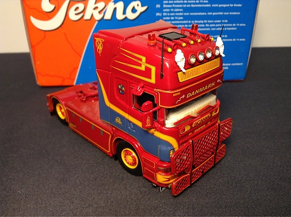 Product image 2 of 8