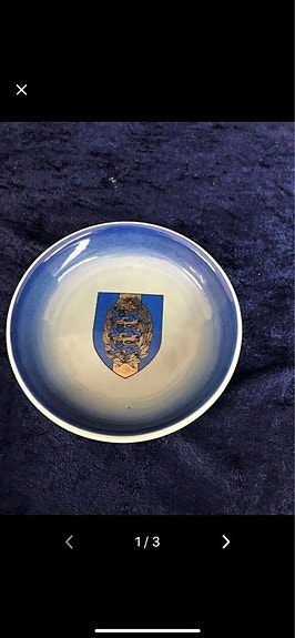 Product image 1 of 3