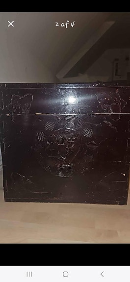 Product image 1 of 2