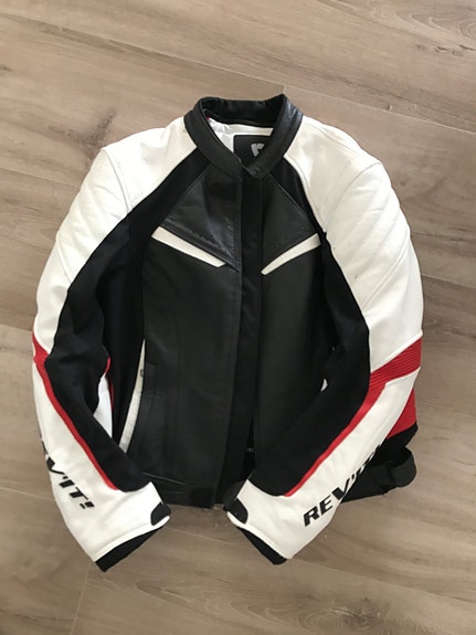 Product image 1 of 5