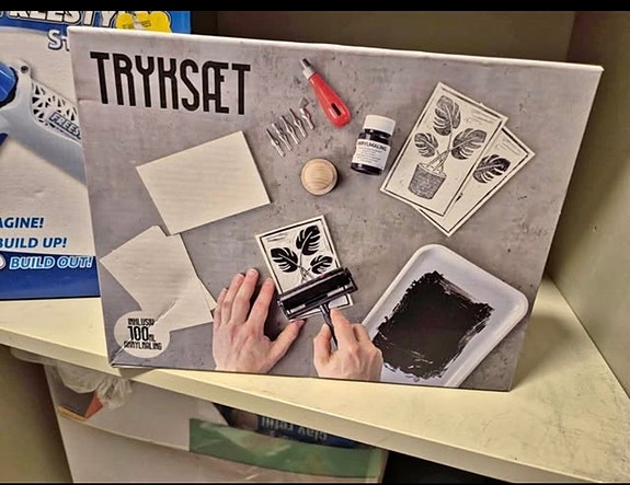 Product image 1 of 2