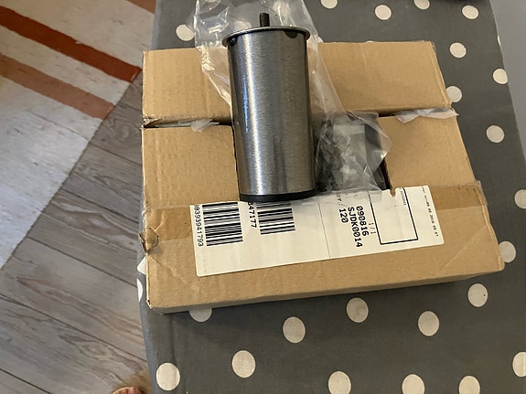 Product image 1 of 2