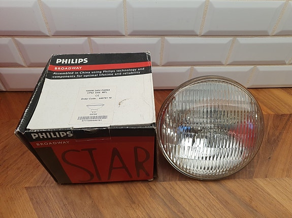 Product image 1 of 4