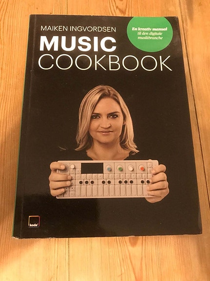 Product image 1 of 2