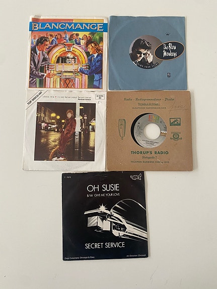 Product image 1 of 2