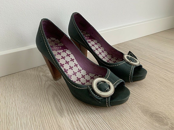 Product image 1 of 7