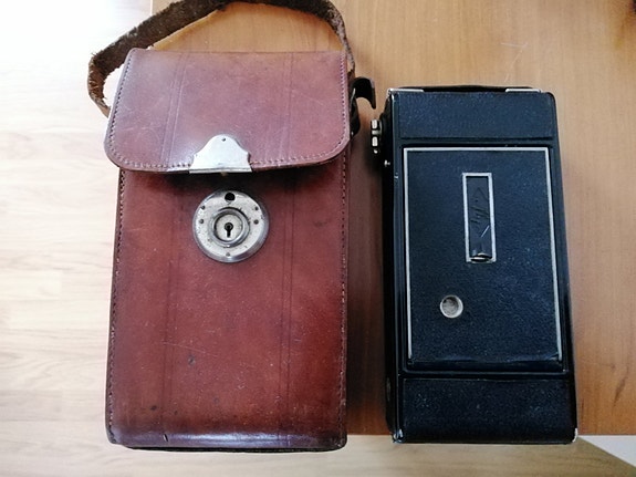 Product image 1 of 3