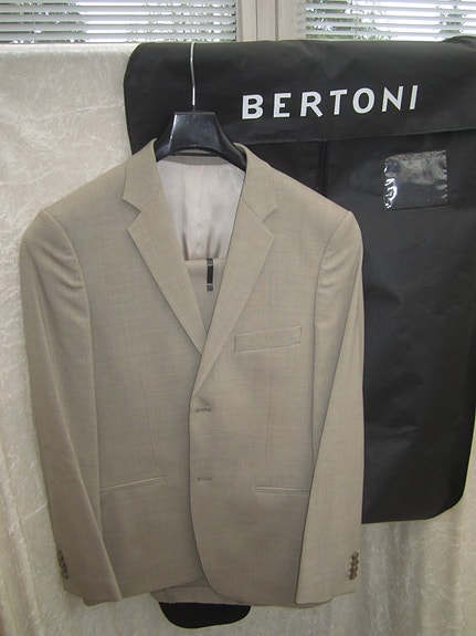 Product image 1 of 8