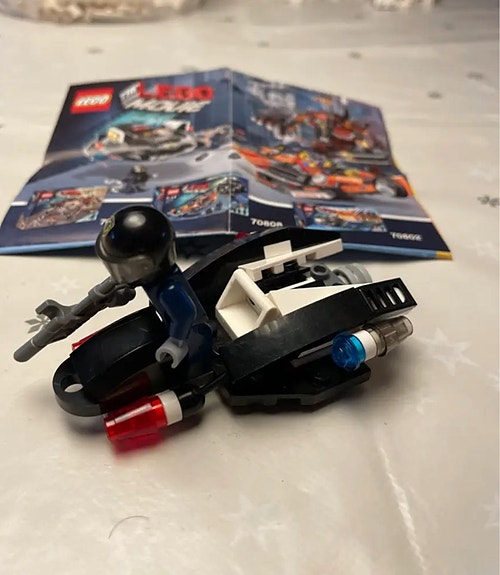 Product image 1 of 2