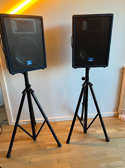 Product image 1 of 8