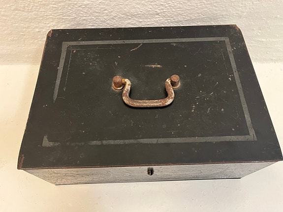 Product image 1 of 3