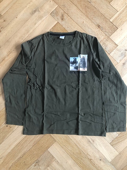 Product image 1 of 4