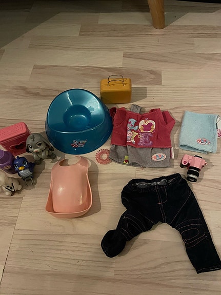 Product image 1 of 3