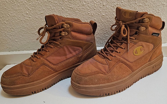 Product image 1 of 3