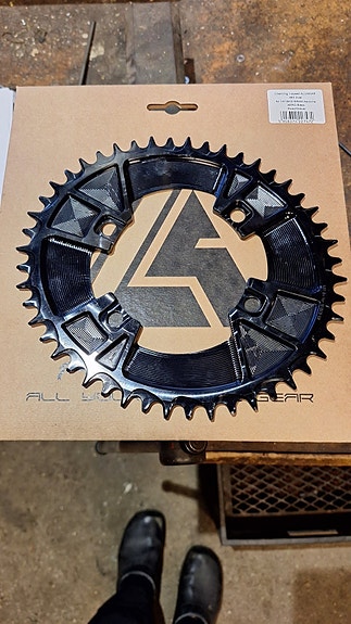 Product image 1 of 2