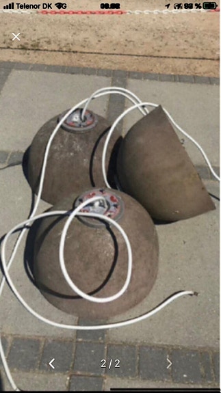 Product image 1 of 2