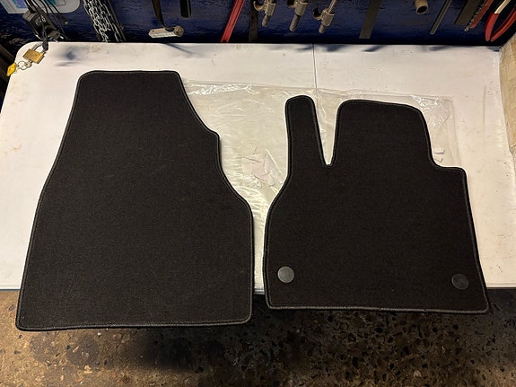 Product image 1 of 7