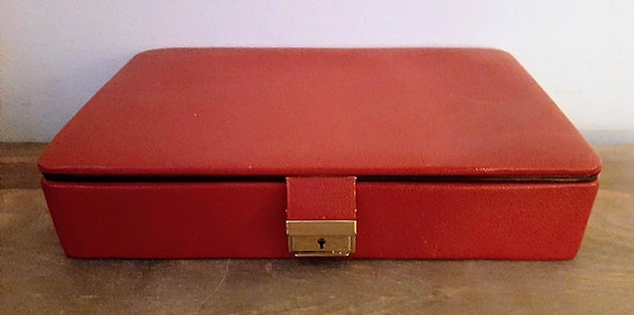 Product image 1 of 2