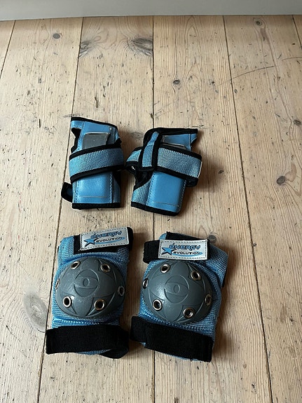 Product image 1 of 4