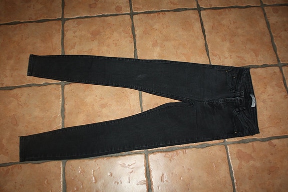 Product image 1 of 7