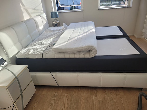 Product image 1 of 8