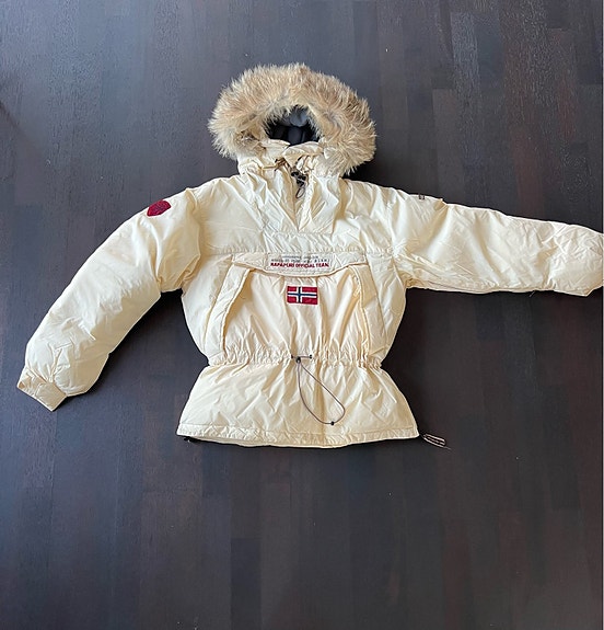 Product image 1 of 8