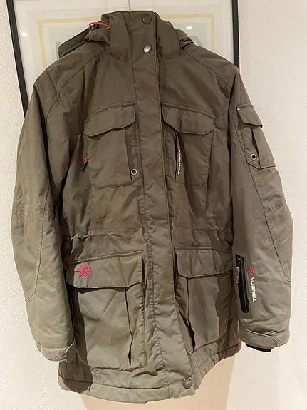 Product image 1 of 6