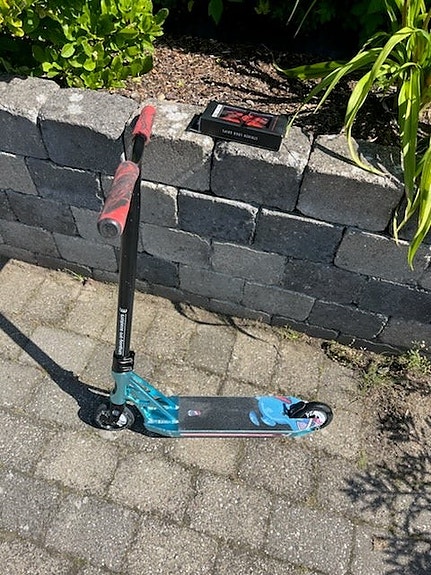 Product image 1 of 5