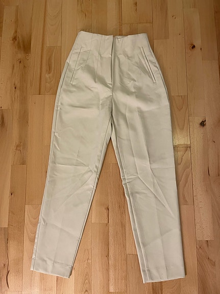 Product image 1 of 7