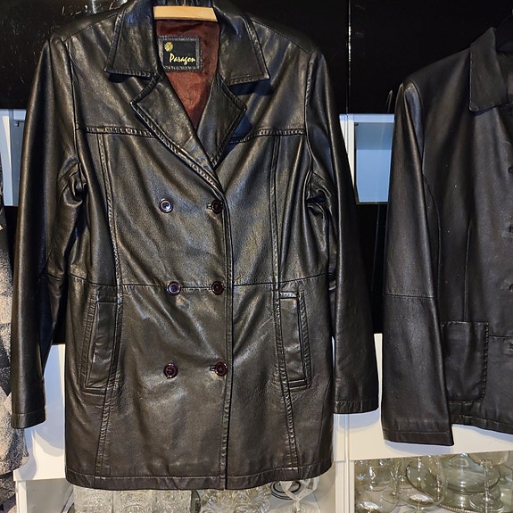 Product image 1 of 8