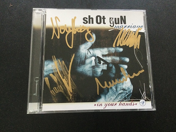 Product image 1 of 2