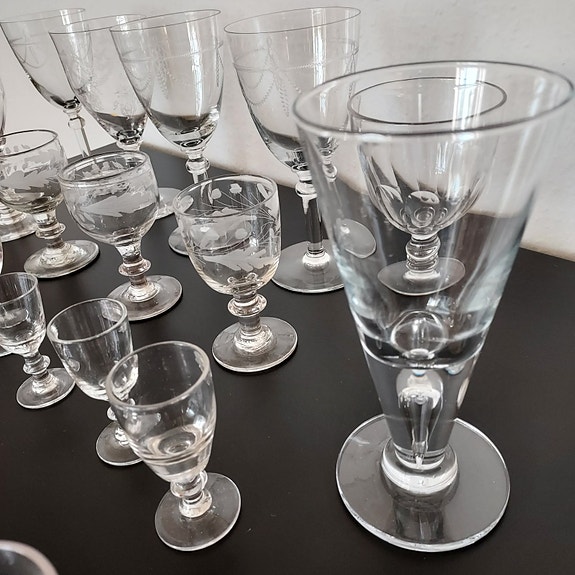 Product image 1 of 7