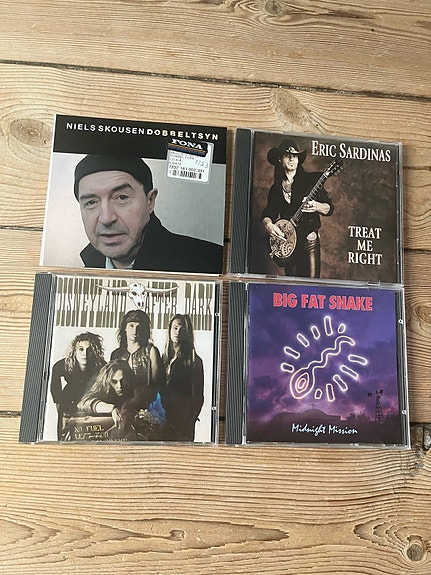 Product image 1 of 2