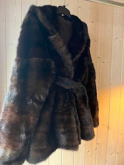 Product image 1 of 8