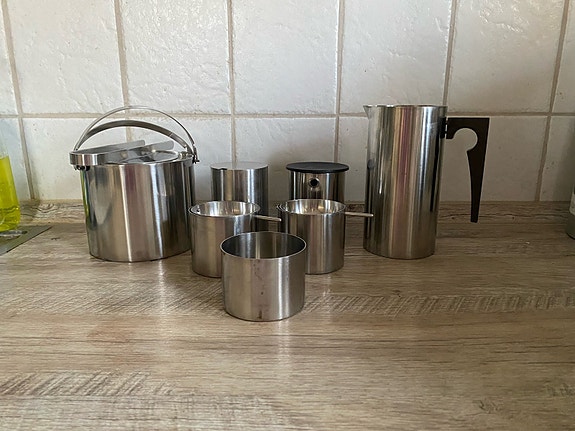 Product image 1 of 3