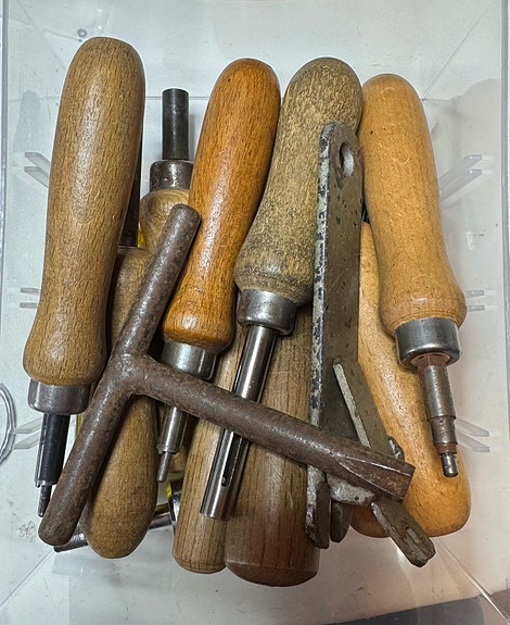 Product image 1 of 4