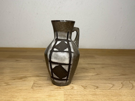 Product image 1 of 7